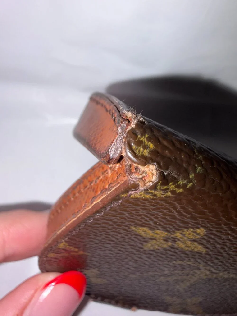 Louis Vuitton/LV 2002 Monogram Coin Pouch, Porte Monnaie Cuvette Wallet